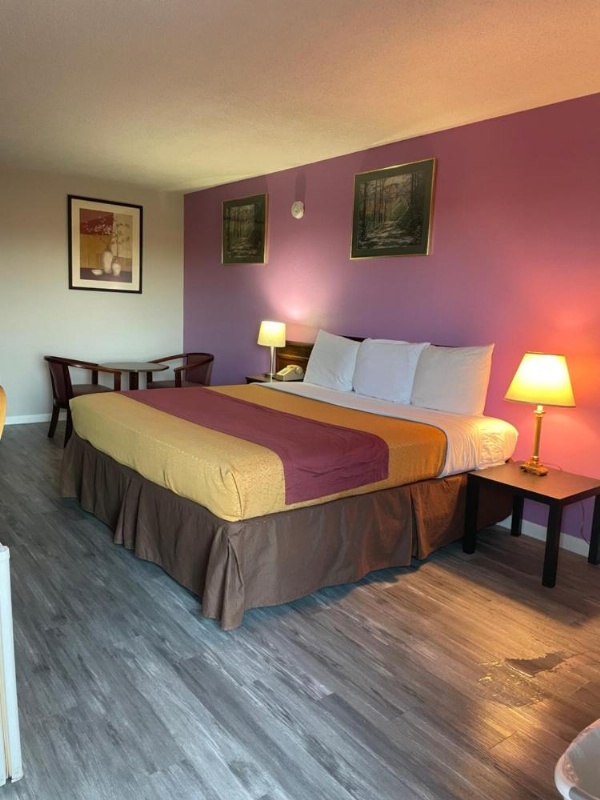 Budget Host Inn image 21